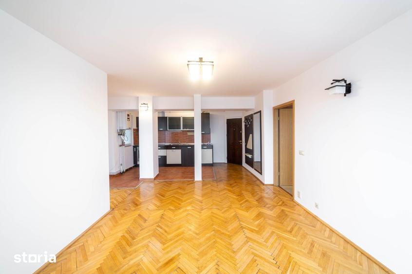 Apartament cu 3 camere în Circumvalațiunii