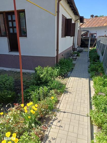 Casă cu 2 camere cu Teren 180 Mp în Central