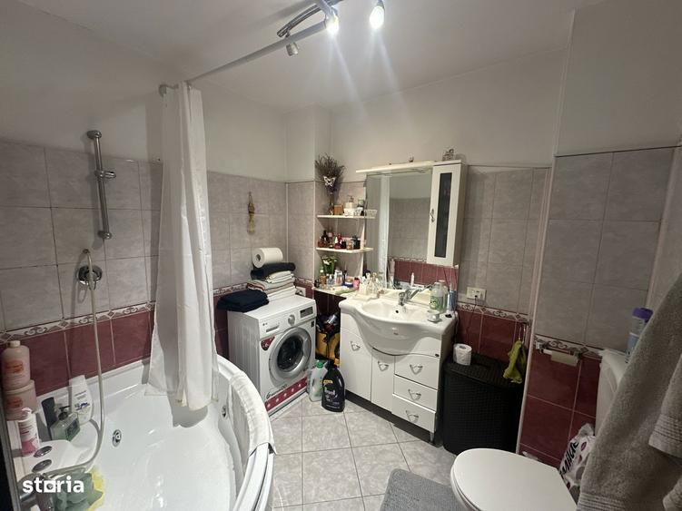 Apartament cu 3 camere, mobilat în Plevnei