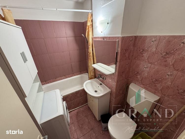 Garsoniera renovata | ManasturStr.Bucegi | Balcon | 2 lifturi noi - 4