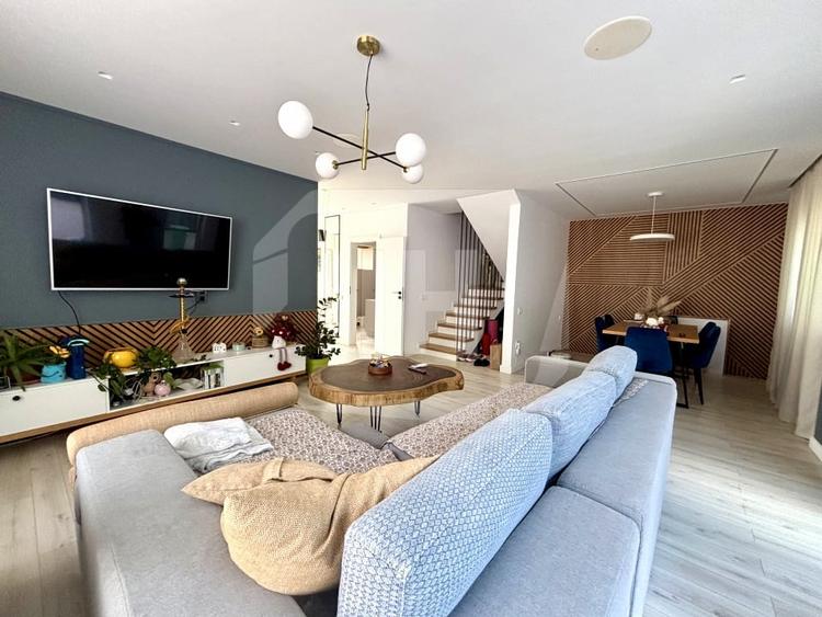 Duplex cu 4 camere cu Garaj în Iris