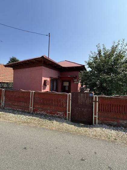 Casă cu 4 camere în Țigănești