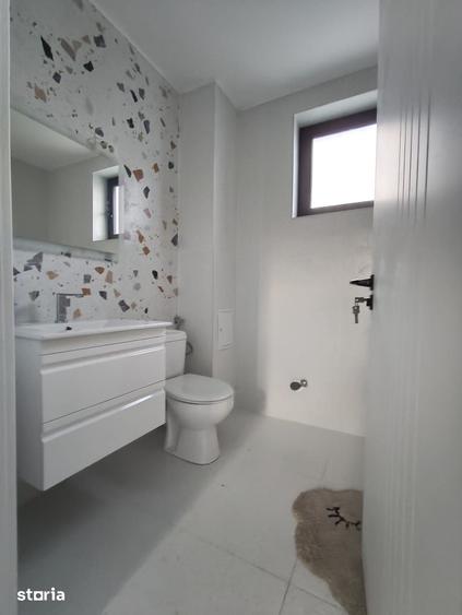 Casă cu 5 camere cu Teren 1800 Mp în Tărtășești
