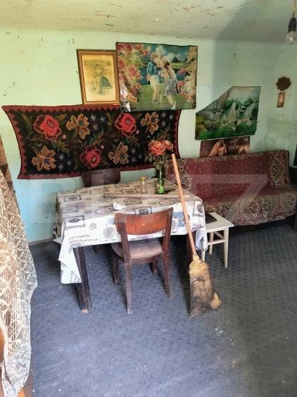 Casă individuală cu 2 camere semidecomandat cu Teren 246 Mp în Gherla
