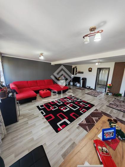 Duplex cu 4 camere cu Canalizare în Sud-Est