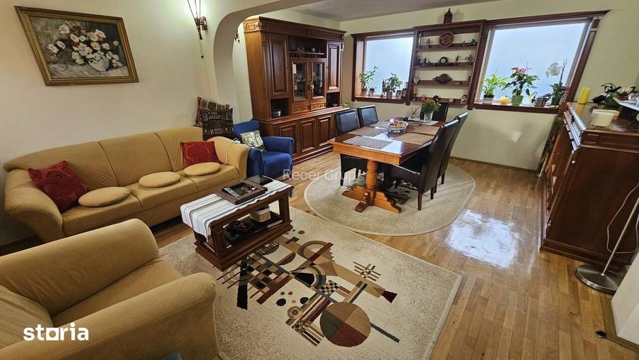 Marasesti-Central-vila S+P+1+M- ter- 410 mp la 480000 euro