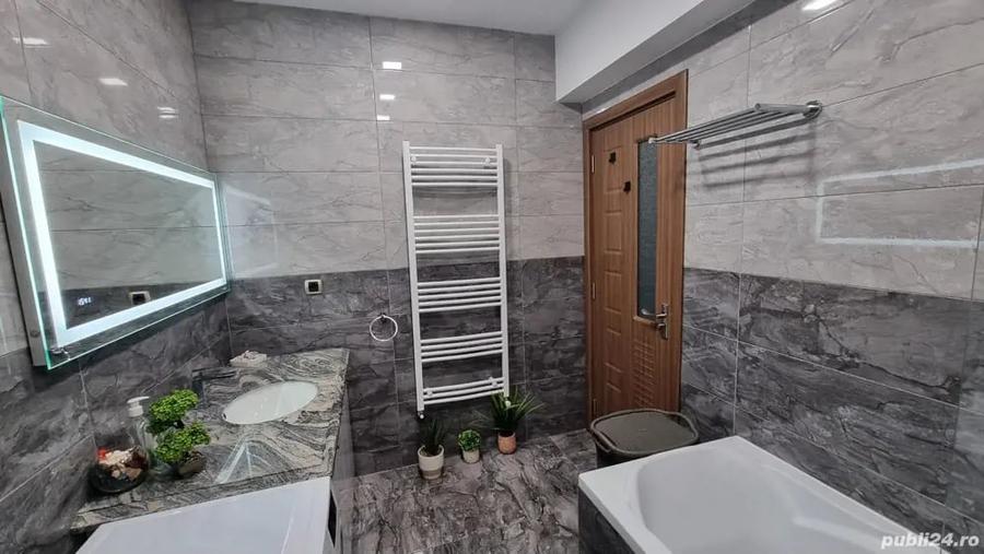 Apartament cu 2 camere decomandat în 13 Decembrie