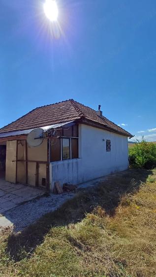 Casă cu 2 camere cu Teren 1500 Mp în Sânpetru de Câmpie