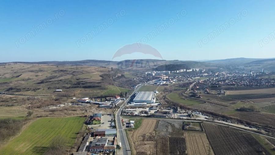 Teren de 21547 mp, în Central
