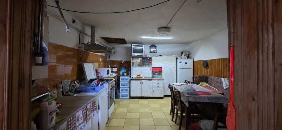 Casă cu 3 camere în Centura