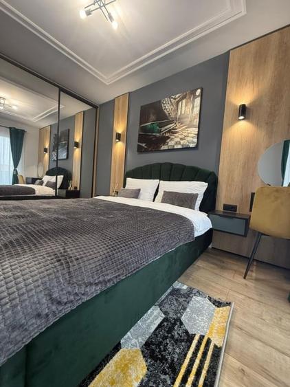 Apartament cu 2 camere semidecomandat, mobilat în Florești