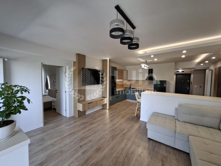 Apartament cu 2 camere semidecomandat, mobilat în Dâmbul Rotund