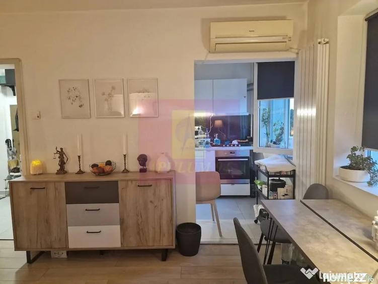 Apartament cu 3 camere semidecomandat în 1 Mai