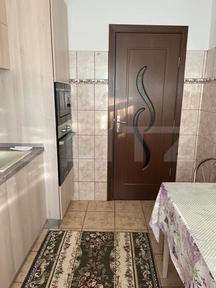 Apartament cu 3 camere semidecomandat, mobilat în Vatra Dornei