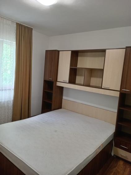 Apartament cu 2 camere semidecomandat în Tudor Vladimirescu