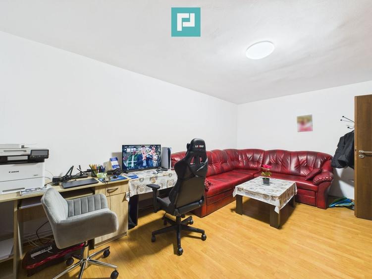 Apartament cu 3 camere decomandat, mobilat în Girocului