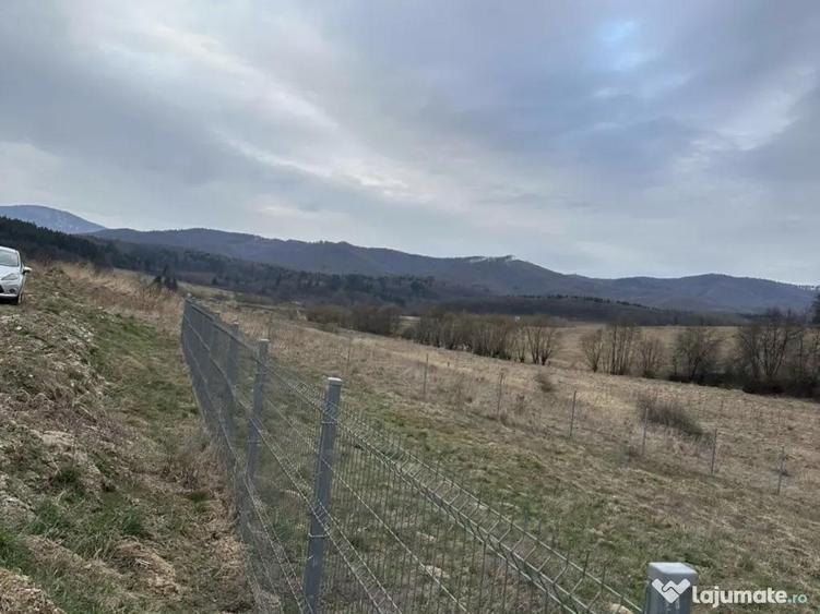 Teren de vanzare 1030m2, intravilan - Jud. Bra?ov - 2