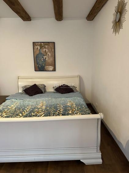 Apartament cu 2 camere semidecomandat în Centrul Istoric