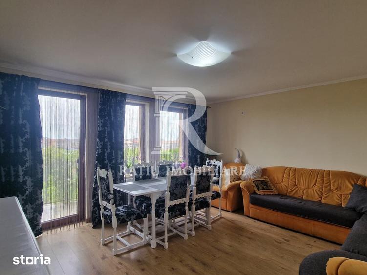 Apartament cu 3 camere decomandat în Oncea