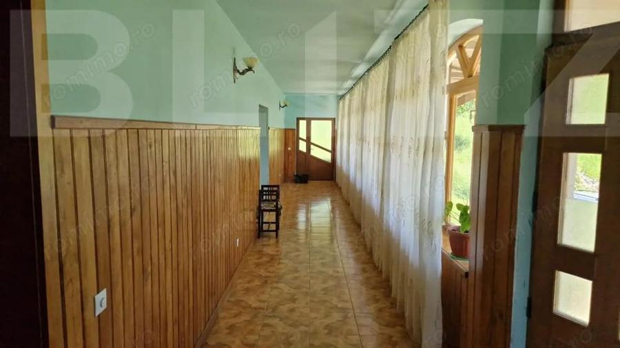 Casă cu 4 camere cu Teren 3166 Mp în Bejan