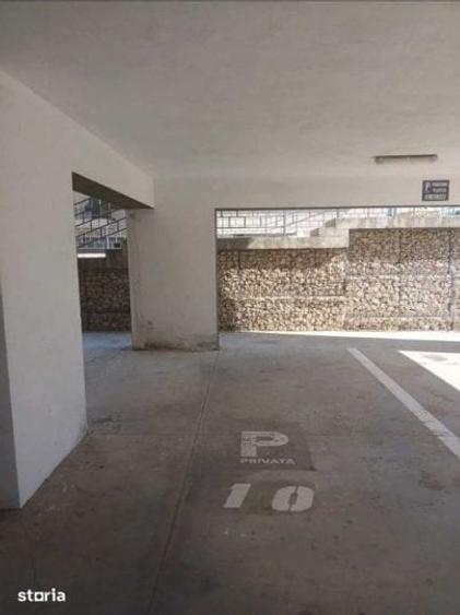 Apartament cu 3 camere decomandat, mobilat în Berceni
