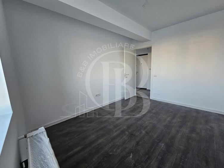 Apartament cu 3 camere semidecomandat în Theodor Pallady