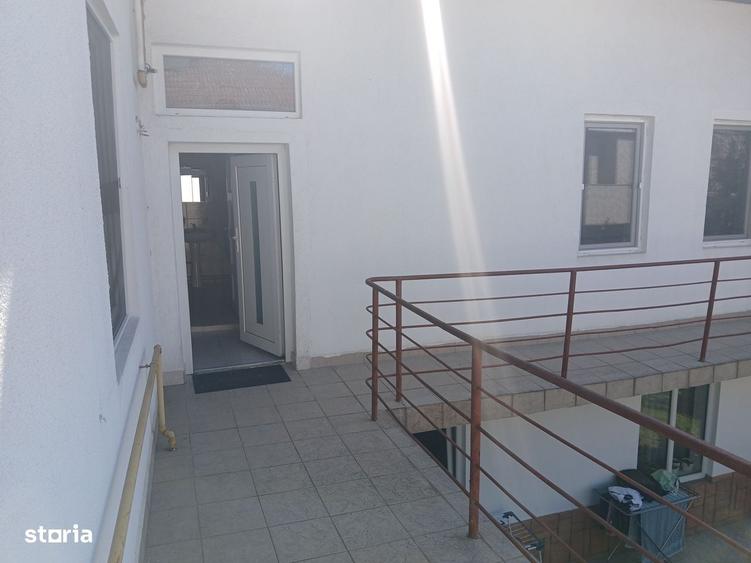 Ap. 2 camere, in casa cu gradina, Grigorescu, str. Sinaia - 8