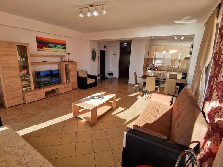 Apartament cu 3 camere decomandat, mobilat în Nord