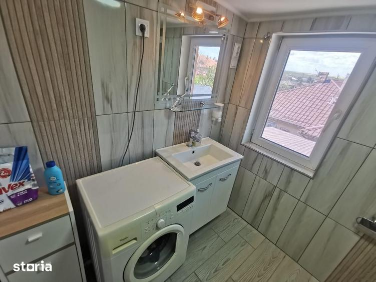 Casă cu 8 camere decomandat cu Teren 257 Mp în Central