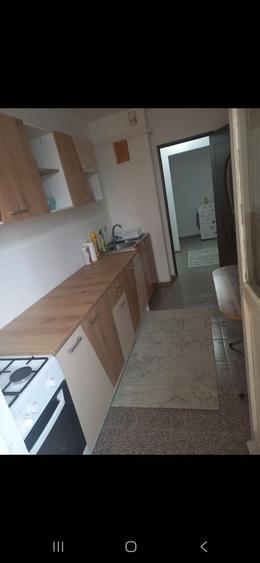 Apartament cu 2 camere decomandat în Sârbi