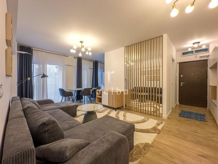 Apartament cu 3 camere semidecomandat, mobilat în Pipera