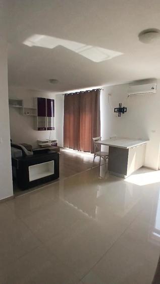 Apartament cu 2 camere decomandat în Soarelui