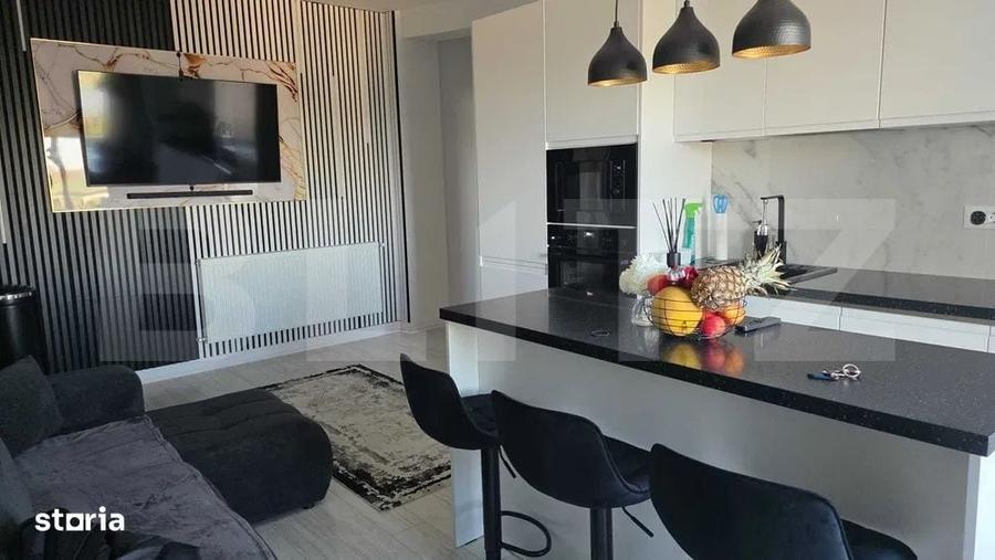 Apartament cu 3 camere semidecomandat în Fălticeni