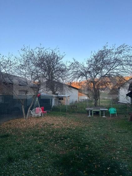 Casă de vânzare în Gura Humorului + teren generos - 11