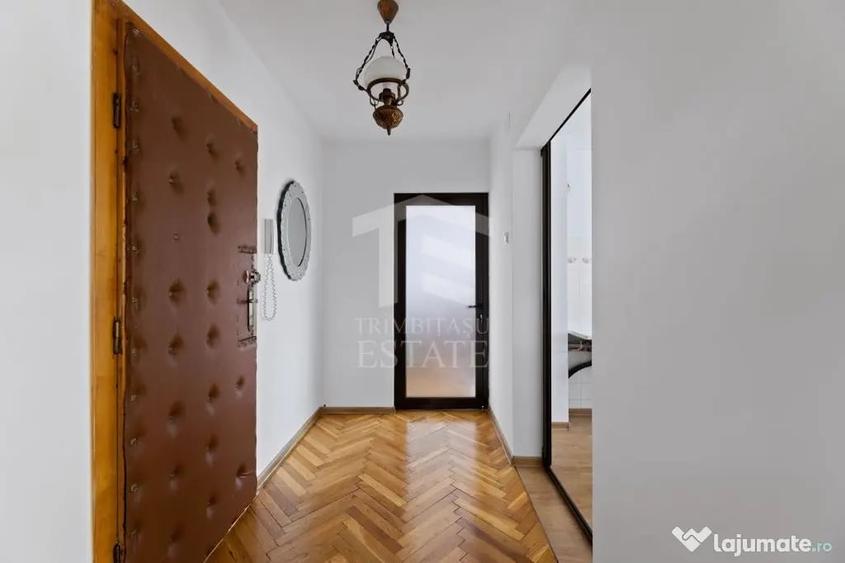 Apartament cu 2 camere decomandat în Aradului