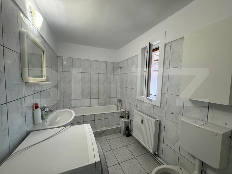 Apartament cu 3 camere decomandat, mobilat în Mehala
