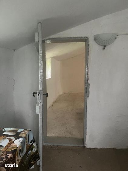 Casa + teren de vanzare 1800 mp - 1