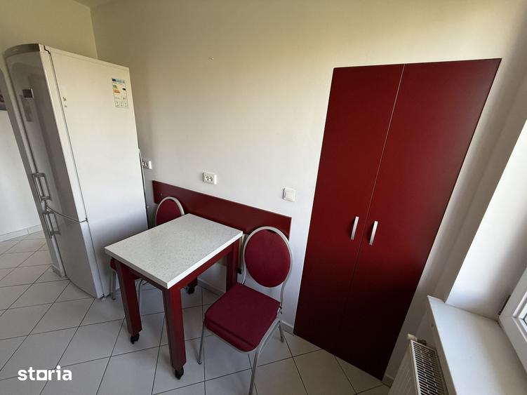 Apartament cu 2 camere decomandat în Triaj