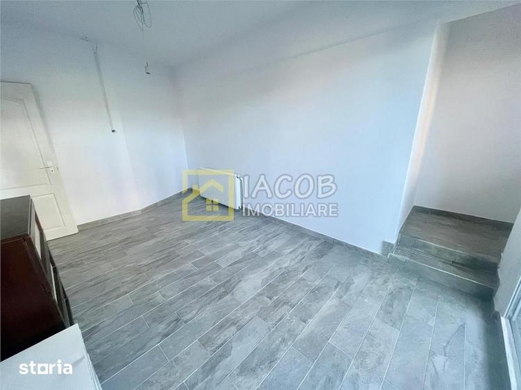 Spațiu comercial, de 250 mp, în Mioriței