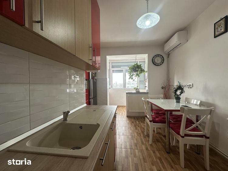 Apartament cu 3 camere decomandat în Cantacuzino