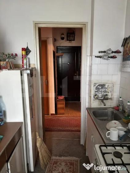 Apartament cu 2 camere decomandat în Vest