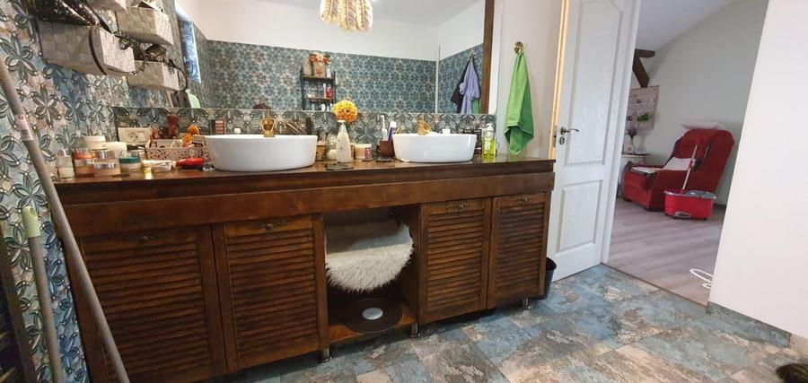 Casă individuală cu 4 camere cu Teren 450 Mp în 1 Decembrie