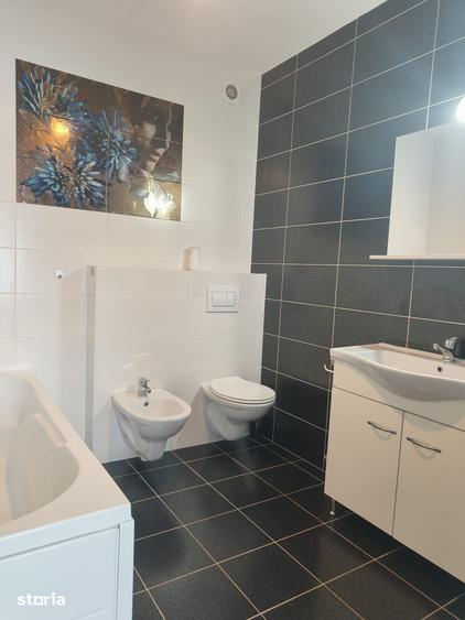Apartament cu 3 camere în Cristian