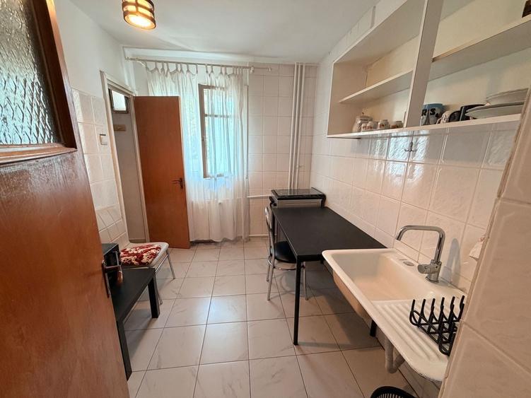2 camere decomandat Ghencea Drumul Taberei Hanul Drumetului 2/8 58mp - 12