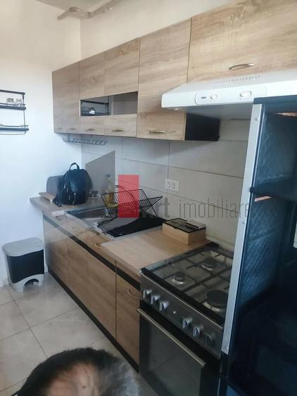 Apartament cu 2 camere decomandat în Dobroești