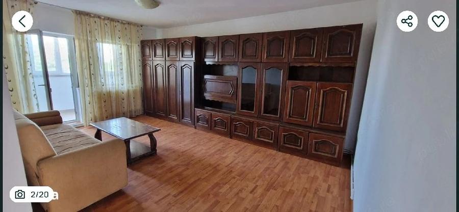 Apartament cu 4 camere decomandat în Gara