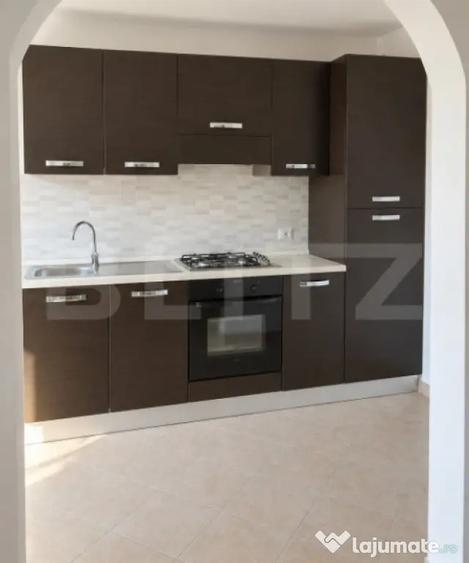 Apartament cu 3 camere decomandat în Burdujeni