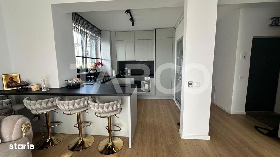 Apartament cu 2 camere decomandat, mobilat în Industrial Vest