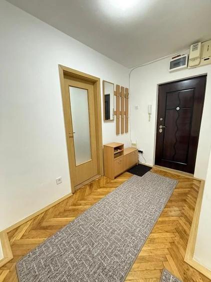 Apartament 3 camere decomandate de inchiriat | Complexul Studen?esc | Etaj 1 - 9