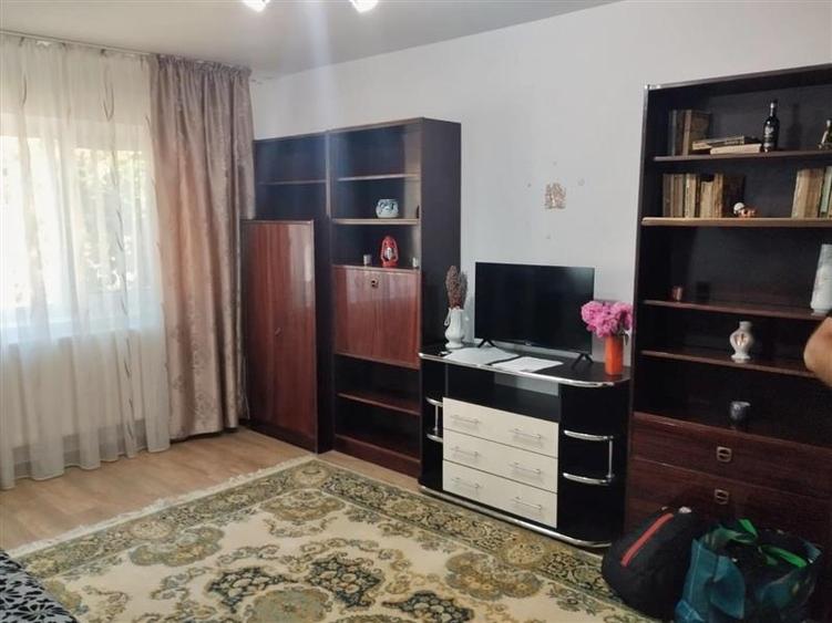 Apartament cu 2 camere decomandat de închiriat – Nicolina 2, Strada Lacului - 1
